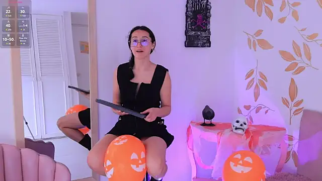 Ginevra esposito online show from October 17, 2:09 pm