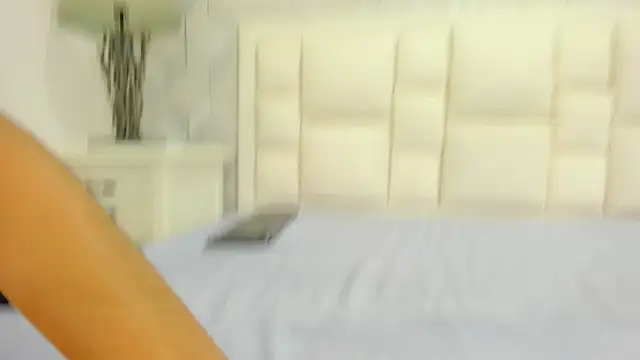 naia cox online show from March 26, 9:11 am