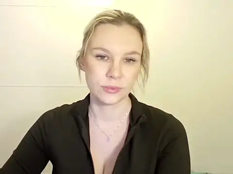 SadieBrilliance online show from October 16, 6:21 pm