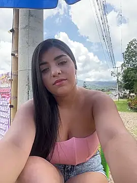 Isaa-Sweet online show from March 1, 6:07 pm