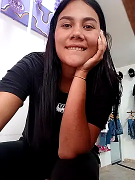 burbuja02 online show from November 2, 3:59 pm