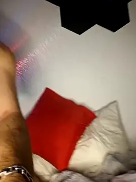 young swisscouple online show from October 13, 6:32 pm