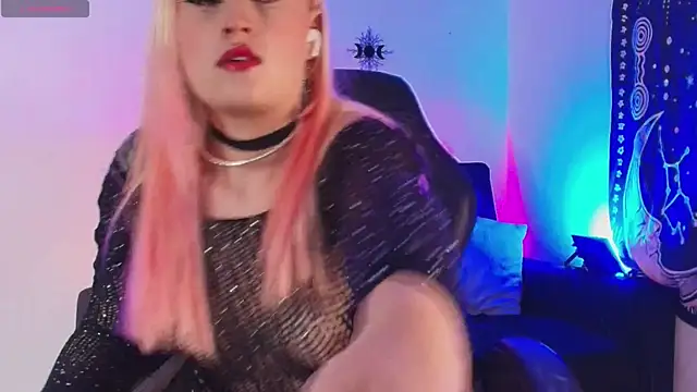 Mollycb online show from June 3, 4:02 am