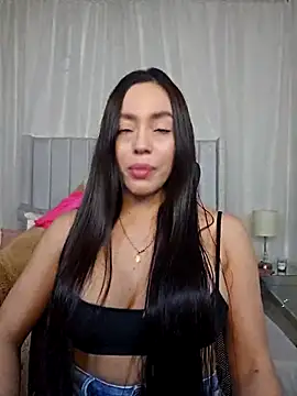 AriadnaTaylor online show from December 4, 4:41 pm