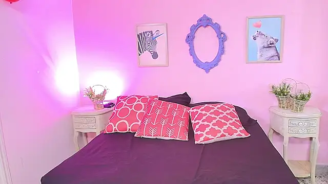 Nahomi Rivera online show from September 15, 12:57 pm