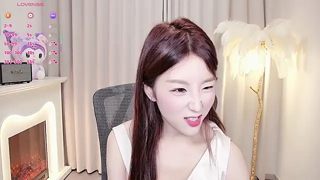 Snapshot of cygj7 chatting on October 8, 2:32 pm cygj7 online show from October 8, 2:32 pm