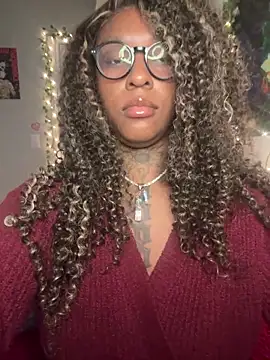 MistiSavannah online show from April 12, 8:55 pm