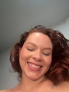 miacarrot online show from May 13, 3:12 am