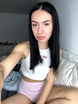 karrr  aaa online show from November 12, 9:24 pm