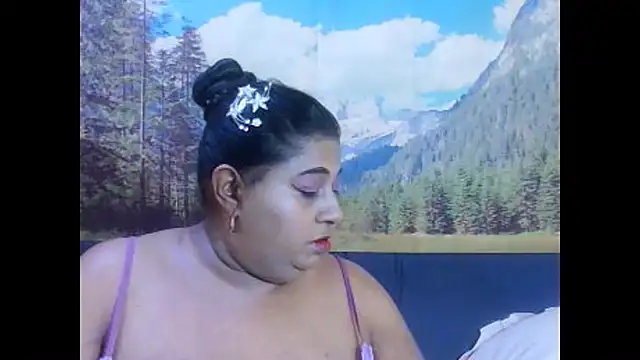 indianhoney694u online show from February 13, 5:42 am