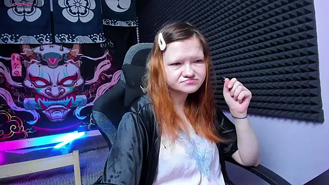 Nora lovvvv online show from October 19, 10:39 am