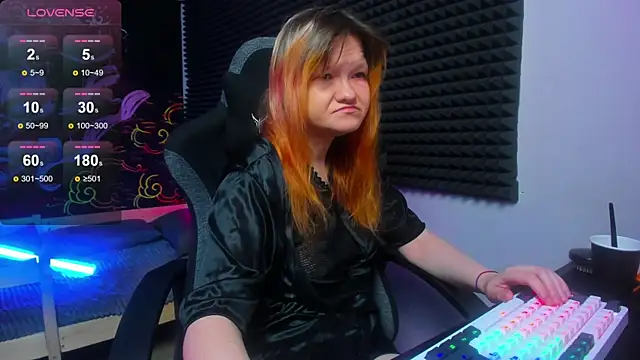 Nora lovvvv online show from October 4, 11:16 am