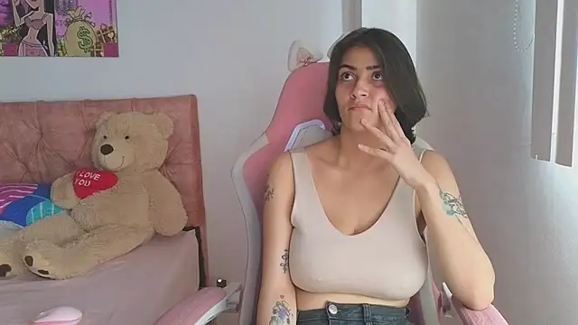 Crystal Star  online show from November 18, 5:03 pm