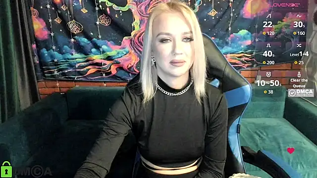 CrystalGirl99 online show from March 12, 8:06 am