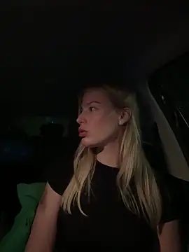 Chloemillerrxx online show from September 22, 9:02 pm