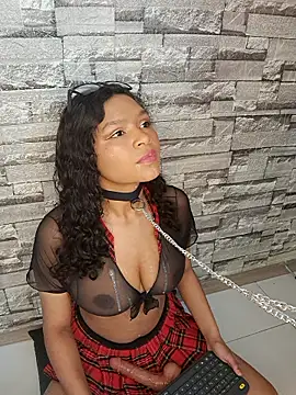 leidy morales  online show from November 13, 10:47 am