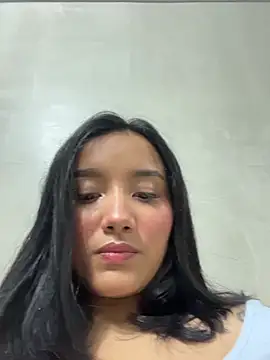 HannahMontgomery online show from March 8, 4:55 pm