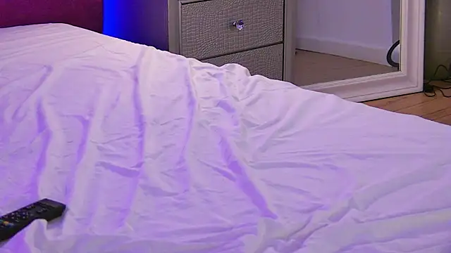 KandyCosse online show from April 1, 1:41 pm