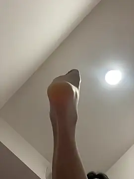 Y2Luvk online show from February 15, 6:07 pm