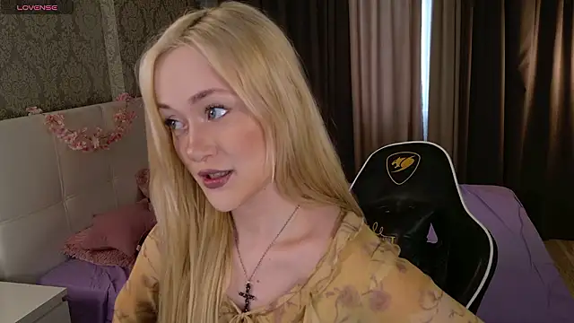 HeyMonkey  online show from February 17, 1:21 pm