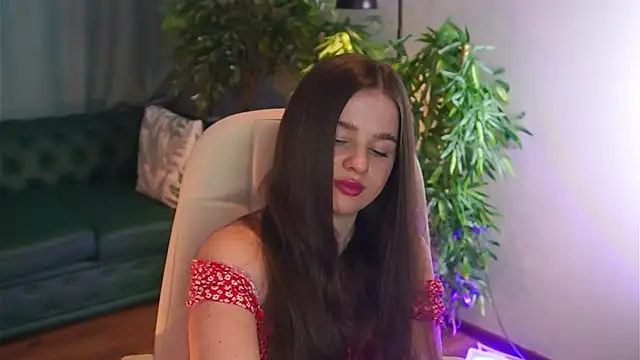 Olivia Farrell online show from April 29, 5:30 pm