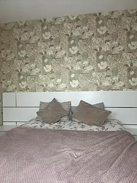 mishapallmer online show from November 5, 2:39 am