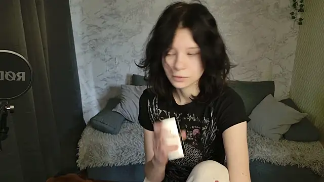 Bonnie And C1yde online show from April 4, 5:06 am