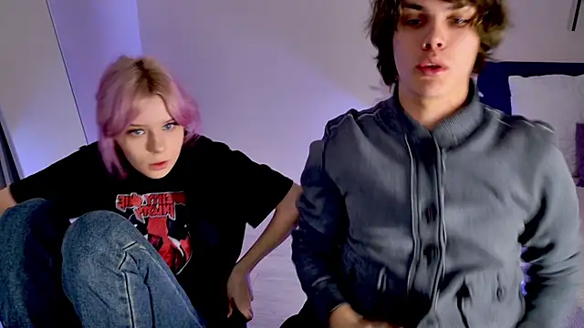 Bonnie And C1yde online show from November 12, 5:33 pm