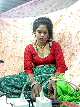 Snapshot of Kiran12xxx chatting on October 14, 10:18 am Kiran12xxx online show from October 14, 10:18 am