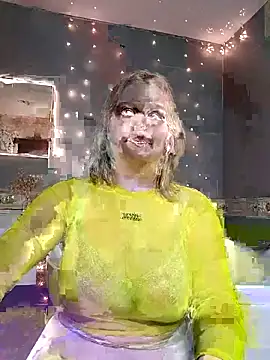 HelenHartt online show from December 19, 1:43 am