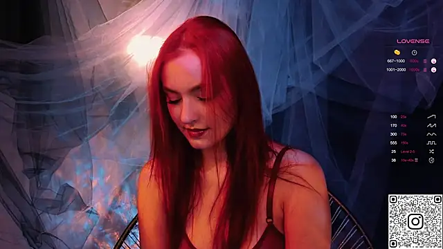 GildedKitten online show from December 2, 6:10 pm