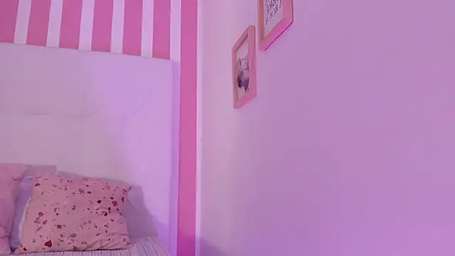 Maddy Norton online show from March 2, 7:20 pm