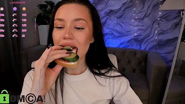 Aria Mila online show from February 28, 3:39 am