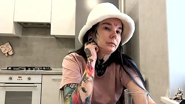 HighelikeGirl online show from March 17, 6:28 am