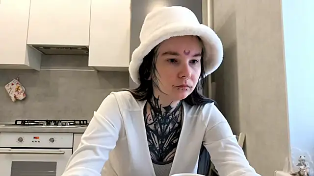 HighelikeGirl online show from March 6, 6:19 am