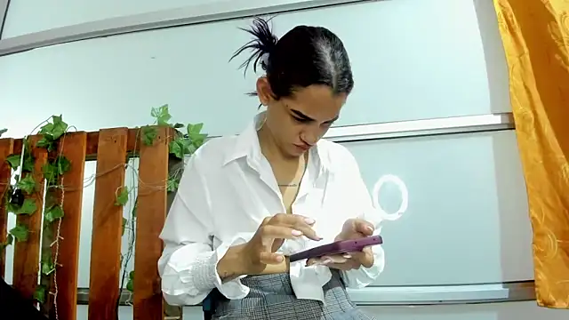 cris dulce online show from April 15, 7:58 pm