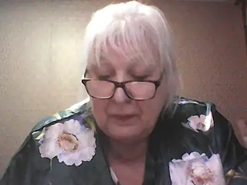 Alexia64231 online show from December 19, 3:21 am