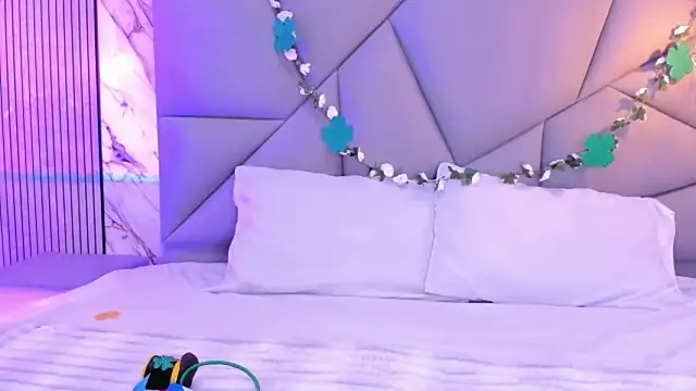 Tatihornyy online show from March 17, 11:47 am