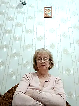 AlikaSwan5821 online show from November 4, 9:42 pm