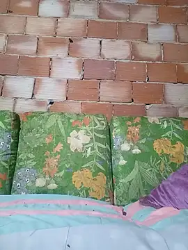 jojo1986No online show from October 16, 6:10 pm