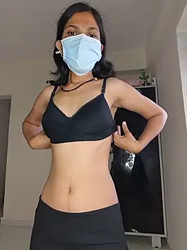 Shivani2002 online show from May 30, 3:26 am