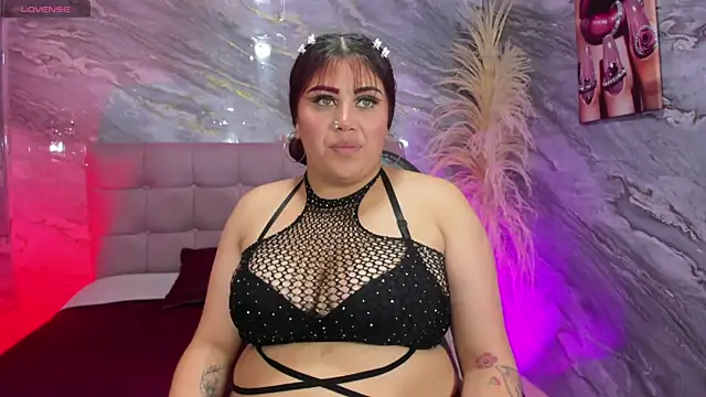 Snapshot of carlota_saenz chatting on October 15, 8:22 pm carlota saenz online show from October 15, 8:22 pm