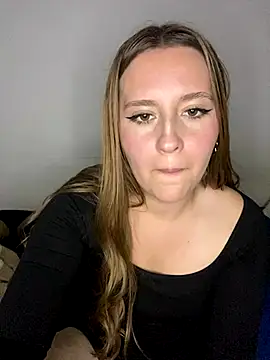 Cutie blondie online show from September 12, 9:44 pm