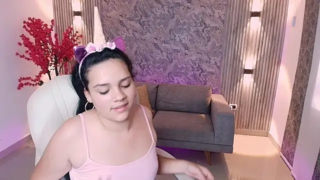 karlie small online show from September 22, 7:23 pm