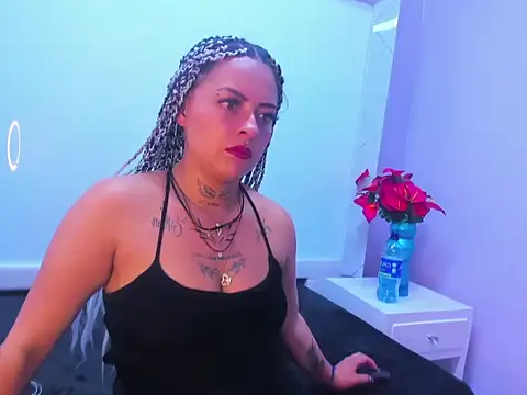 Soffy Thopmson online show from October 21, 6:56 pm