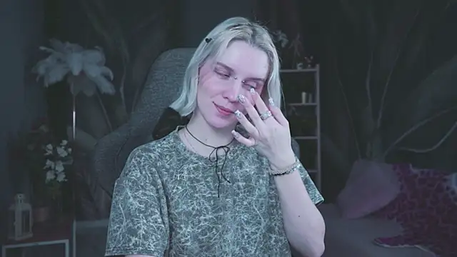 BethanyCloud online show from April 17, 5:20 am