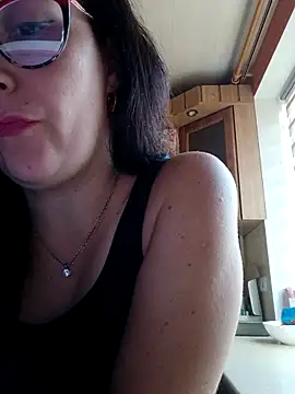 Amandda  online show from October 31, 10:19 am