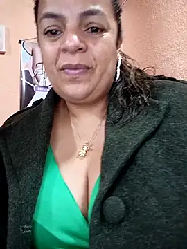 Mia-Glow online show from February 3, 12:10 pm