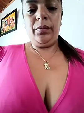 Mia-Glow online show from March 11, 6:54 pm