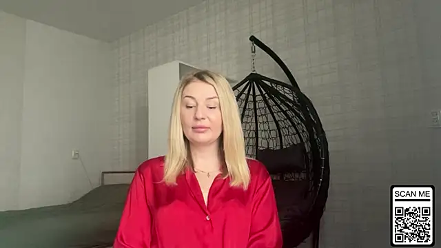 Blondie xoxoxo online show from April 7, 7:54 am